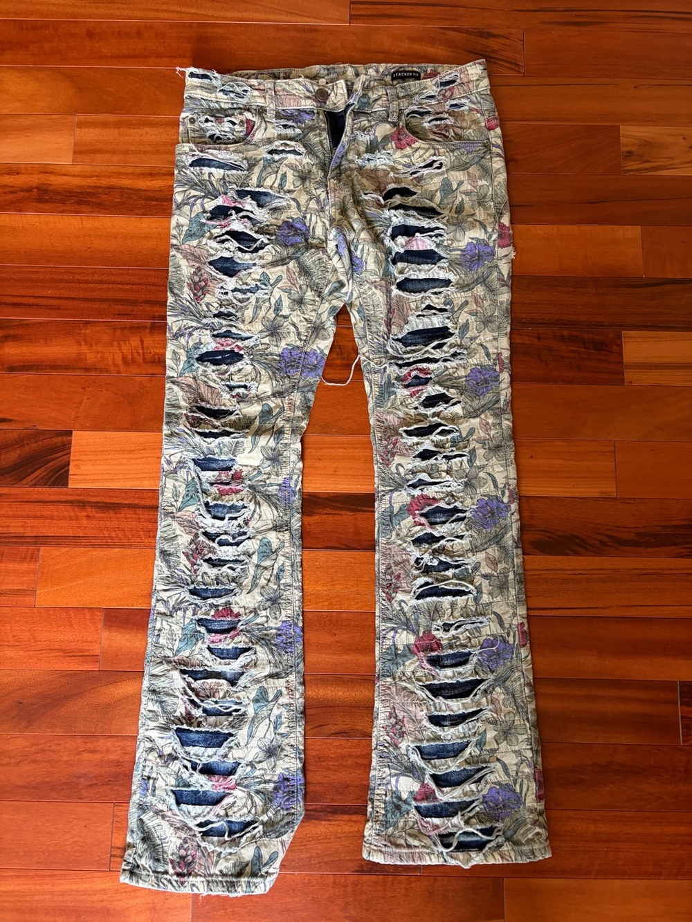 Floral Distressed Men’s Jeans - Multi-Color